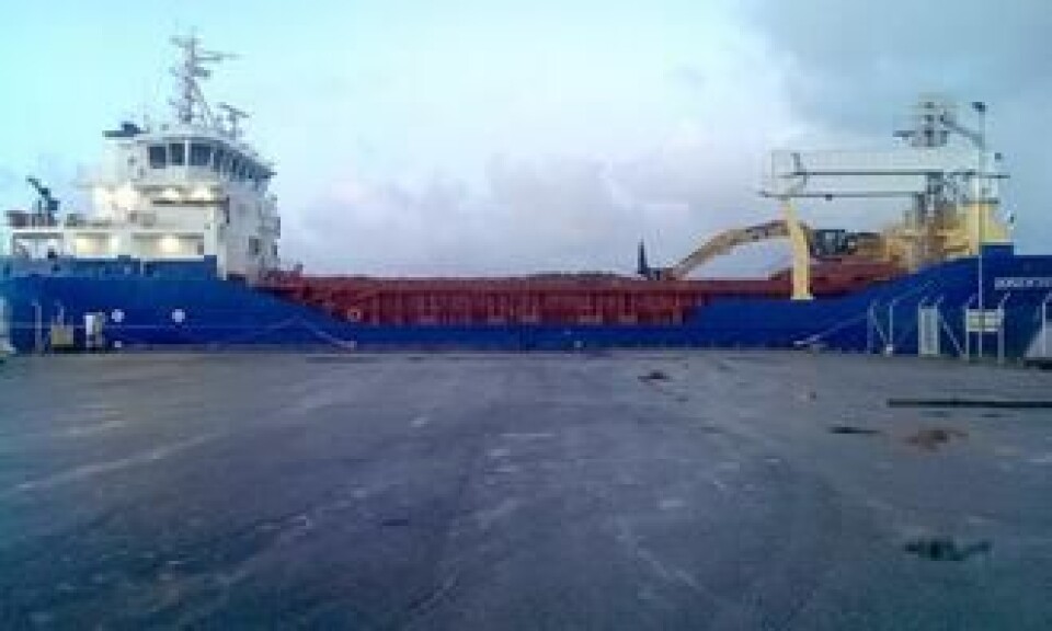 En Cat 336EL gjør tjeneste på lasteskipet Borgenfjord.