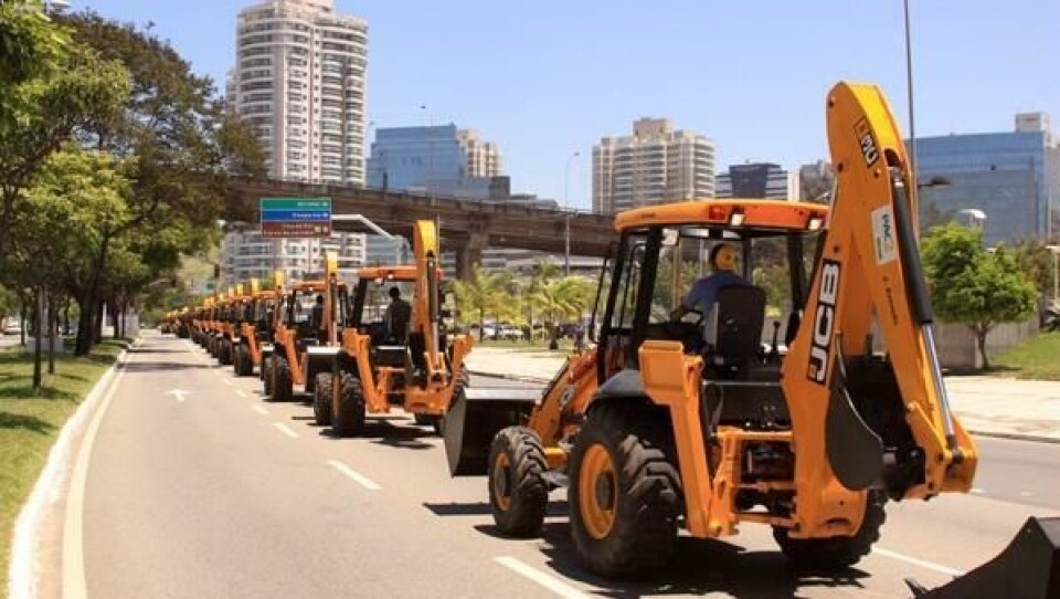 Brasilianske myndigheter har begynt å kjøpe 1000 stk. JCB 3C i slengen.