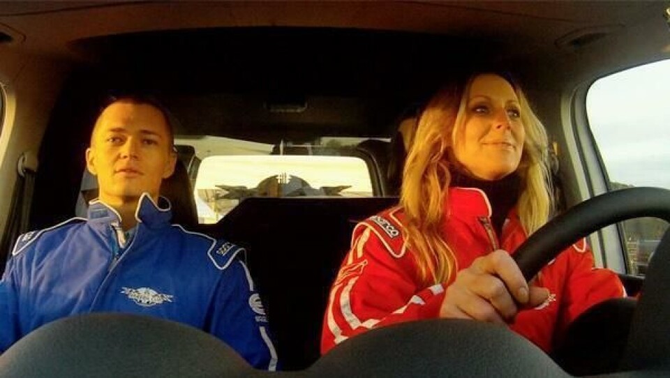 Marte Stokstad og Ailo Gaup er programledere på finalen i Oslo.