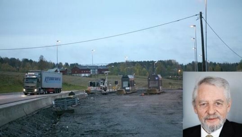 Riksrevisor Jørgen Kosmo er kritisk til bompengeregimet.