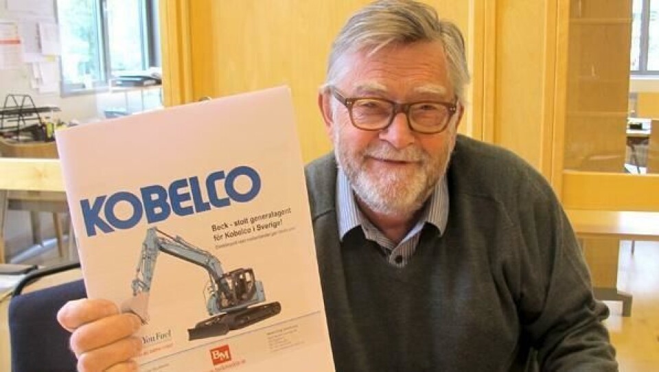 Owe Beck gleder seg over at agenturet er klart for Sverige og har informasjonsbrosjyren for MaskinExpo klar.