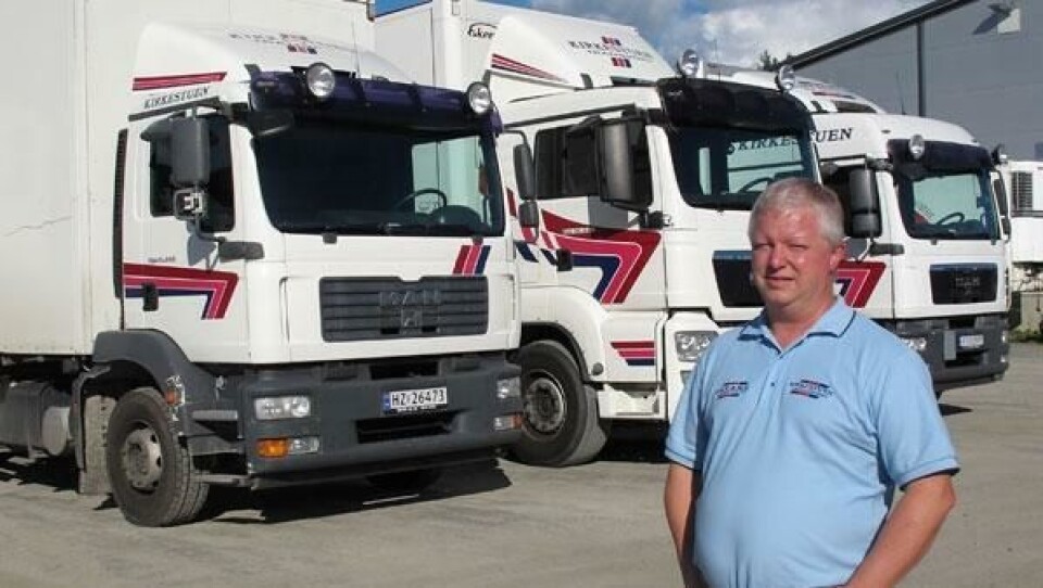 Geir Inge Kirkestuen, eier og daglig leder av Kirkestuen Transport AS i Lom, er lite glad for at arbeidsgiveravgiften øker for transportørene i Nord-Gudbrandsdal fra 1. juli.