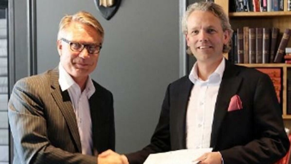 Eero Tommila, adm. direktør i Tume Agri OY og adm. direktør Gunnar Thorud i A-K maskiner (t.h.).