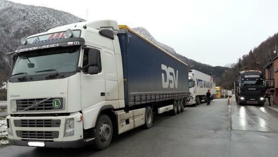 Det ble trangt om plassen på Otta trafikkstasjon til tider under storkontrollen.