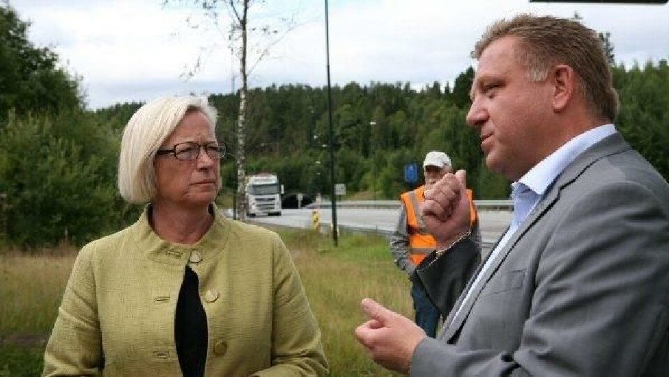 Geir A. Mo oppfordrer Marit Arnstad til å gå for bruløsning over Oslofjorden.