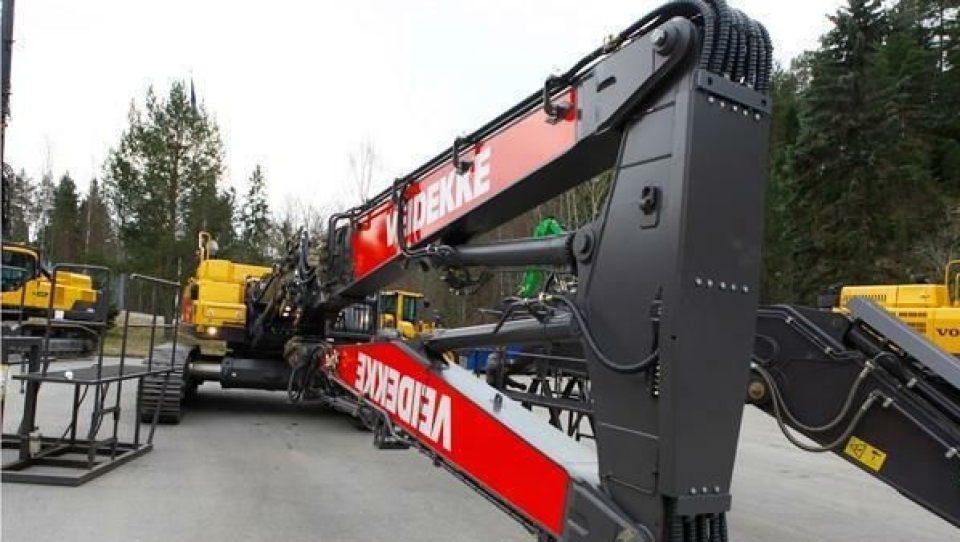 Ny rivemaskin hos Volvo Maskin våren 2014 som var bestilt av Veidekke Entreprenør AS, Dokken Miljø.