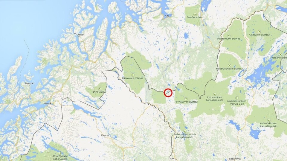 25 tunge kjøretøy fikk kjøreforbud i helgen ved en kontroll på riksvei 93 ved grensen mot Finland (rød ring).