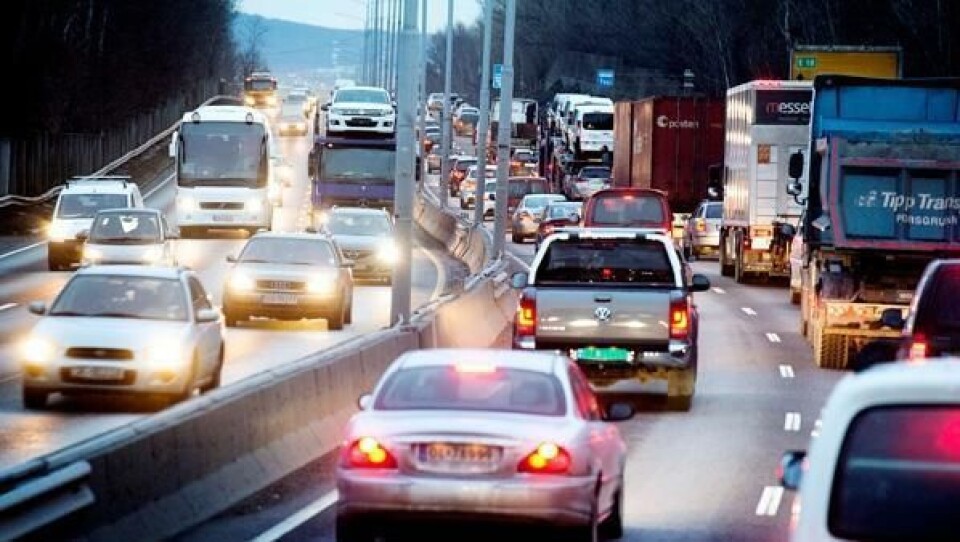 - Store luker gir lengre køer