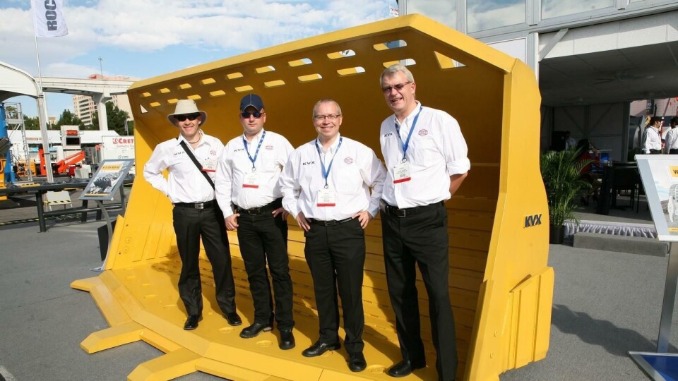 KVX-mannskapet i Las Vegas: Fra høyre; Carsten Bo Andersen (Adm.dir KVX), Ole Horstad (Salgssjef), Ferenc Schottner (eksport salg), Chris Guntner (Australia).