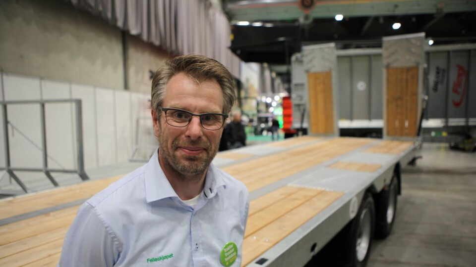David Eik, produktsjef i Felleskjøpet Agri SA, hadde blant annet med seg denne tilhengeren på Felleskjøpets egen messe, Bedre Landbruk, i Lillestrøm.