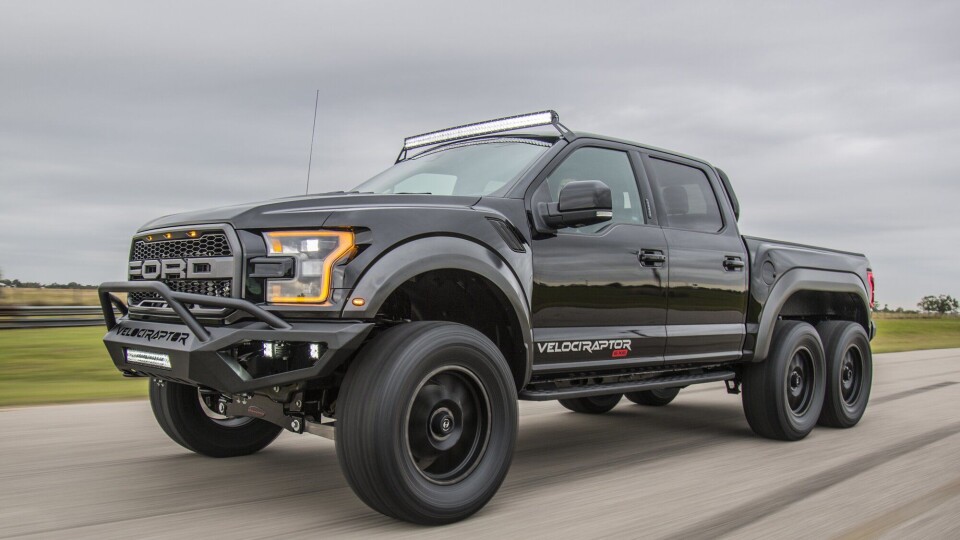 Det skal kun bygges 100 slike Hennessey Velociraptor 6x6.