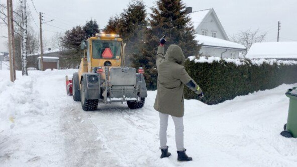 Illustrasjonsbilde  hvor en beboer var sporty og stilte opp til bilde. Vedkommende er en av de forståelsesfulle som setter pris på jobben som blir gjort, opplyser Tonje Haugen. Foto: Willejentaa.blogg.no