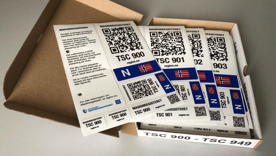 Pon Equipment har vært med siden oppstarten av Maskinregisteret. Nå sendes kjennemerker ut til alle avdelingene for registrering av Cat-maskiner.