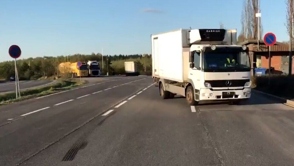 Svak og skjevfordelt bremseeffekt på norskregistrert lastebil på Jessheim kontrollstasjon.