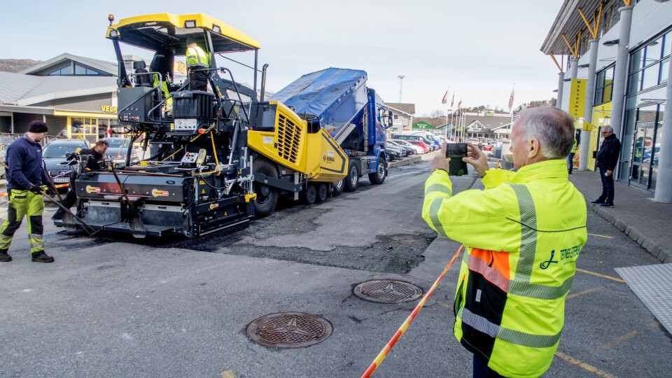 BILDER: Rolv Grimstad måtte ta bilder da den nye utleggeren kom i drift.