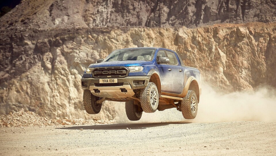 Nyheten Ford Ranger Raptor fra Ford Performance kommer for salg i Europa i 2019.
