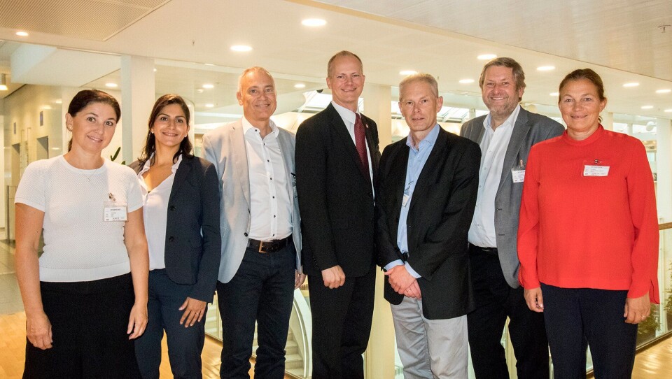 Fra venstre: Gro Holst Volden, Mariam Kaynia, Niels Buus Kristensen, Ketil Solvik-Olsen, John-Mikal Størdal, Bernt Reitan Jenssen, Alexandra Bech Gjørv.