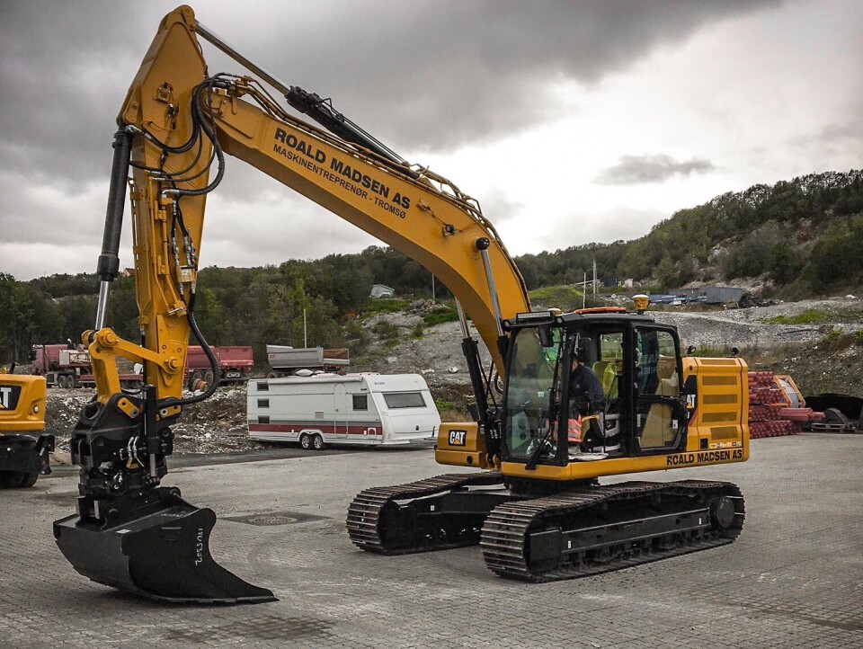 Nymaskinen hos Roald Madsen AS, en Caterpillar Next Gen.