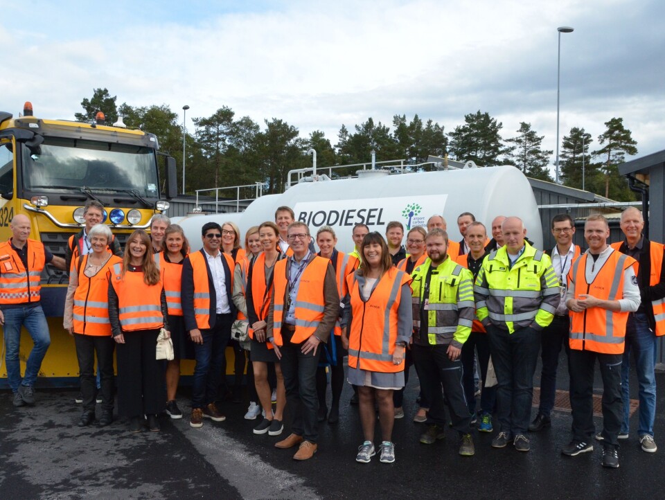 Klimapartnere og ansatte på Bergen lufthavn innviet det nye anlegget.