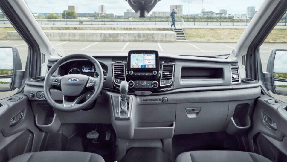 Nye Ford Transit 2 tonn innvendig.