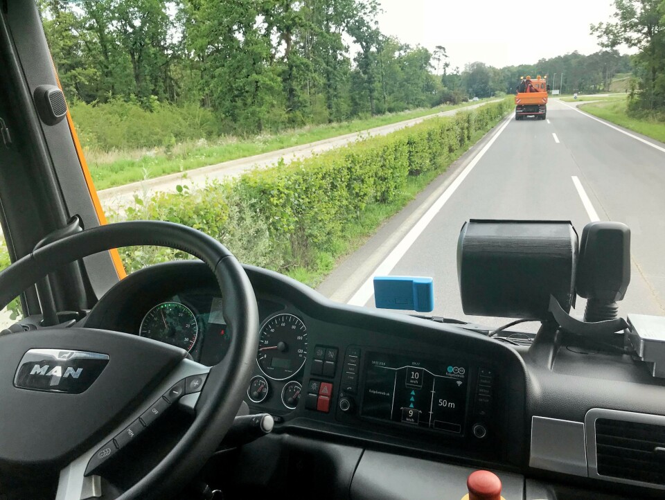 ALL INFORMASJON: I displayet kommer det masse informasjon som avstanden til ledebilen, hastigheten på følgebil og ledebil, for eksempel.