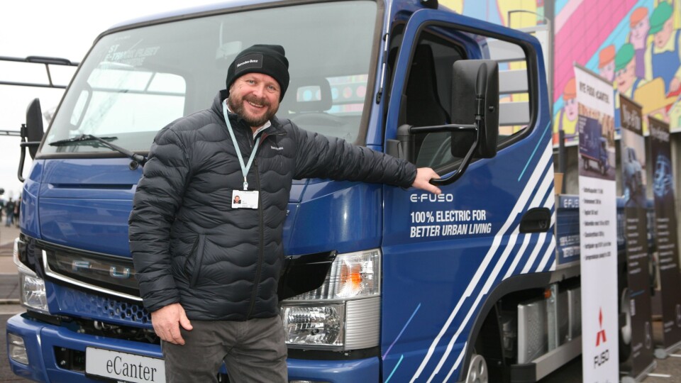 Per H. Netland, flåtesalgssjef kommersielle kjøretøy i Bertel O. Steen oppfordrer varebilbrukere til å velge elektrisk. - Fuso eCanter er absolutt å foretrekke, understreket Netland da vi møtte han på Zerokonferansen torsdag. Foto: Per Dagfinn Wolden