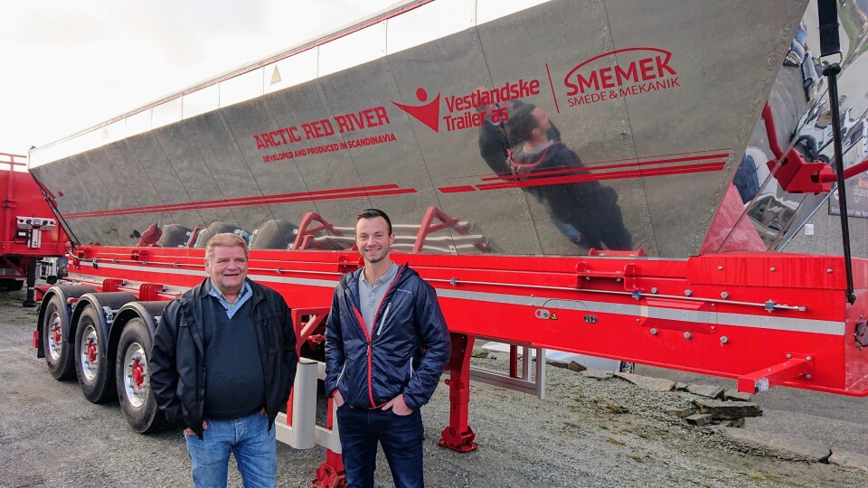 Rune Hetland (t.v.) er ansatt som driftsleder på hovedkontoret på Mosterøy og Nikolai Mæland eransatt som selger for Rogaland og Agder hos Vestlandske Trailer AS.