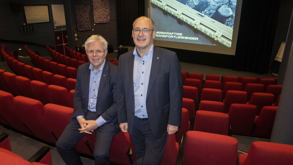 INNRYKK: 186 mennesker har meldt seg når Frode Neteland (t.v) og John Lauvstad arrangerer Scanias dagskonferanse om hvilke alternativer til fossile drivstoff som finnes i dag.