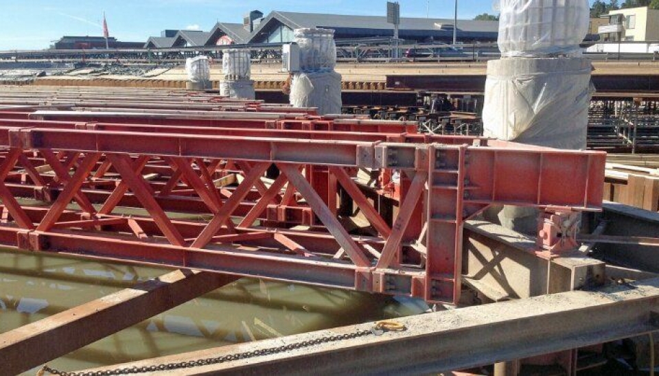 Under Seutbrua i Fredrikstad må man noen steder ned på 70 meters dybde for å finne godt berg.