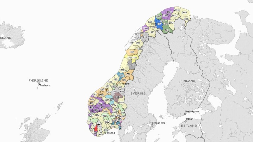 Trykk på første lenke i artikkelen så får du se dette karter og hvilke entreprenører som har de forskjellige fargekodene i Norge på kontraktene.