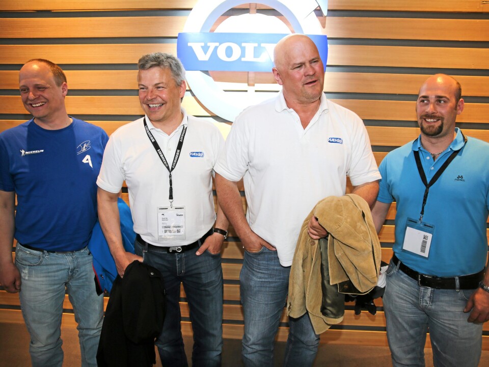 BAUMA: En tur til Bauma i München er viktig. Her fra Volvo-standen i 2013. Fra venstre er Tomas Jonsebråten, Frank Ole Sørensen, Albert Kr. Hæhre og Tore Hansen (alle i Hæhre i 2013).