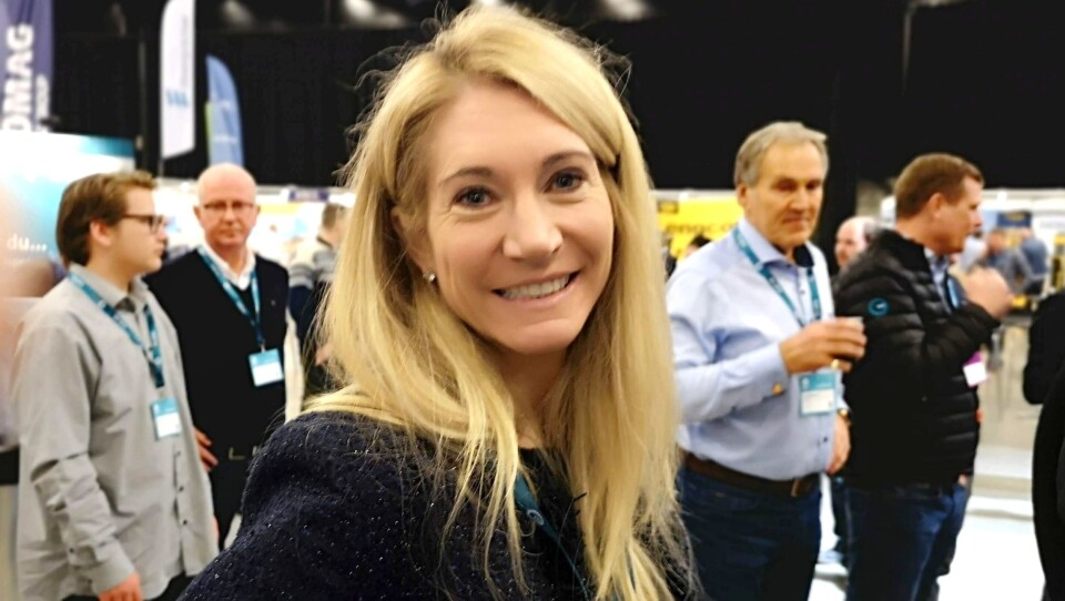 Adm. direktør i MEF, Julie Brodtborb, smilte til tross for at statsministeren og samferdselsministeren meldte forhall til åpningsdagen av Arctic Entrepreneur. - Det viktigste er at vi er sikret en god borgerlig regjering som satser skikkelig på veibygging og annen infrastruktur, sier hun.