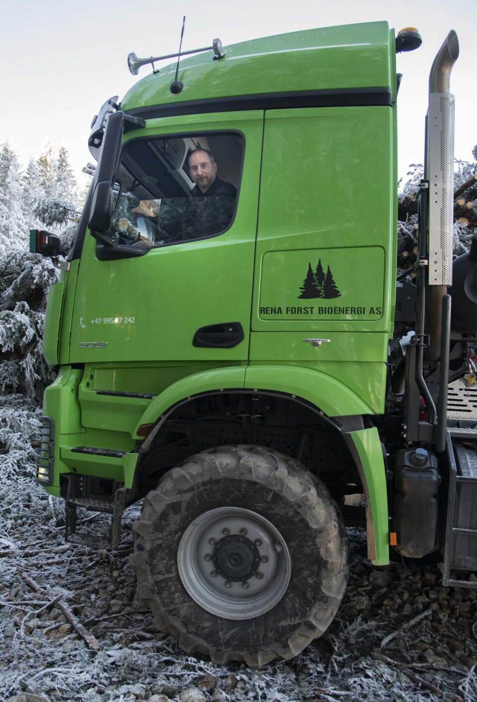 HØY: Du skal ikke ha høydeskrekk hvis du kjører bilen til Tim Knackstedt.