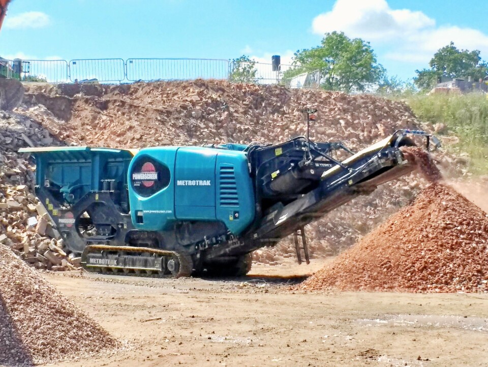 KOMPAKT: Powerscreen Metrotrac er et meget kompakt knuseverk.
