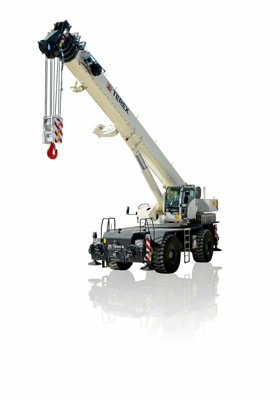 TERRENG: Terex RT 90 terrenggående mobilkran.