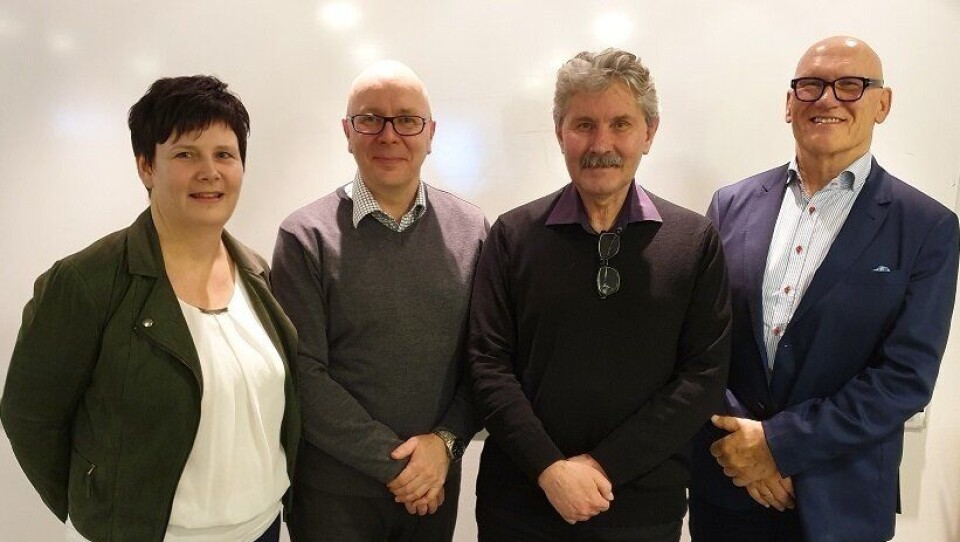 Fra venstre: Ann Kathrin H. Malmo, leder for Structor Oslo AS avd. Lahaugmoen, Jari Honkanen, styreleder i Bergcon AS, Sverre Sundfær, daglig leder i Structor Oslo AS og Jan Ove Holmen, adm.dir. i Structor Holding AS.