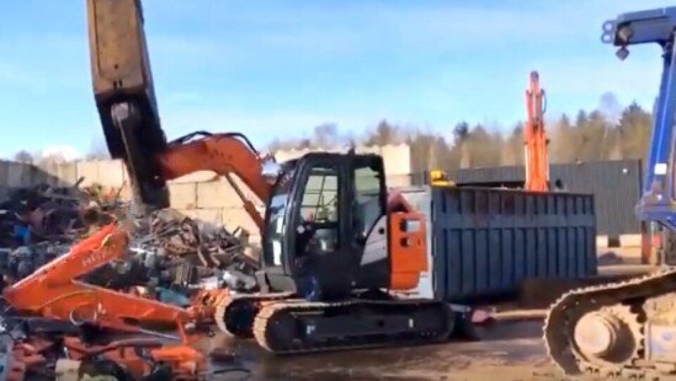 Gravemaskin klippes