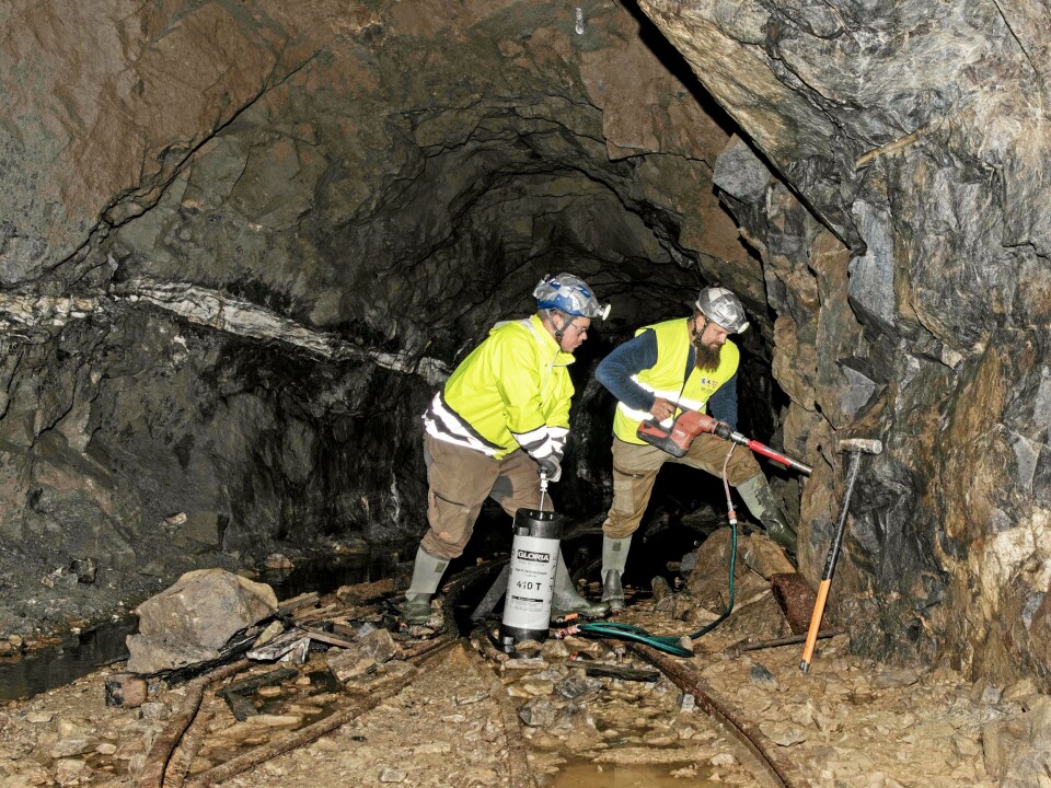 Geologene Håvard Grønnevik (t.v.) og Bjørn Strømberg har også deltatt i feltarbeidet på Fensfeltet. (Arkivfoto)