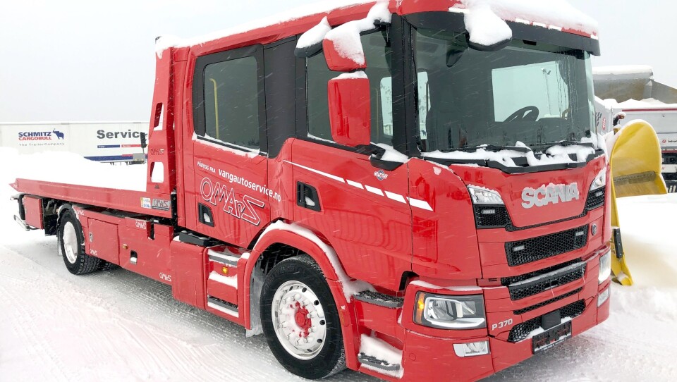 FØRSTE: Norges første Scania P-serie med crewcab som bergingsbil.
