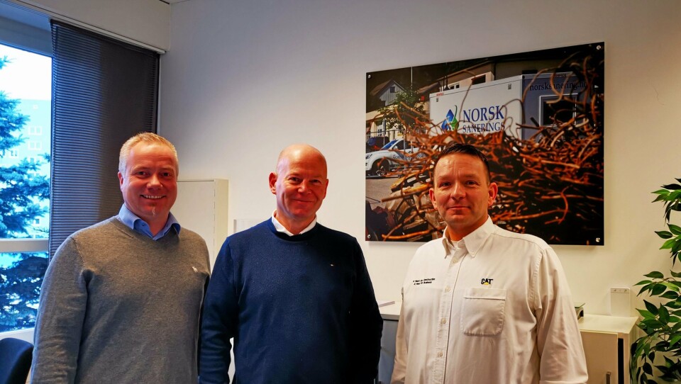AVTALE: Fra venstre: Rune Vestengen (salgssjef Pon Equipment), daglig leder Torbjørn Haugo i NSS og Vilmundur Theodorsson (senior produktsjef Pon Equipment).