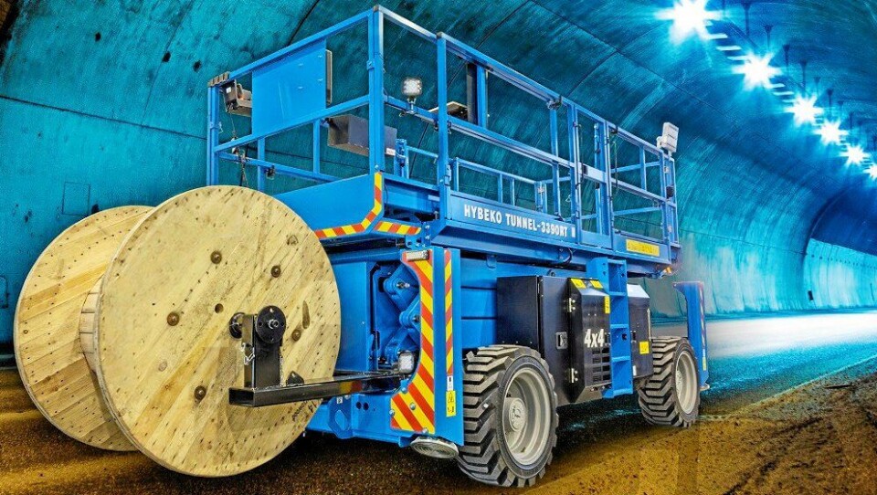 TO I EN MASKIN: Hybeko Tunnel 3390 RT-liften som fikk prisen som «Årets produkt» i Dubai.