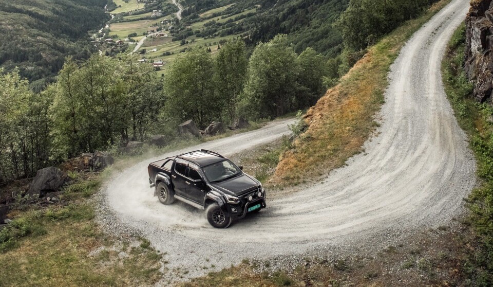 TÅLER TØFF BRUK: Pickupene er de minste bilene Isuzu lager. Dermed er dimensjonene litt sterkere og mer solide enn hos mange konkurrenter. TÅLER TØFF BRUK: Pickupene er de minste bilene Isuzu lager. Dermed er dimensjonene litt sterkere og mer solide enn hos mange konkurrenter.