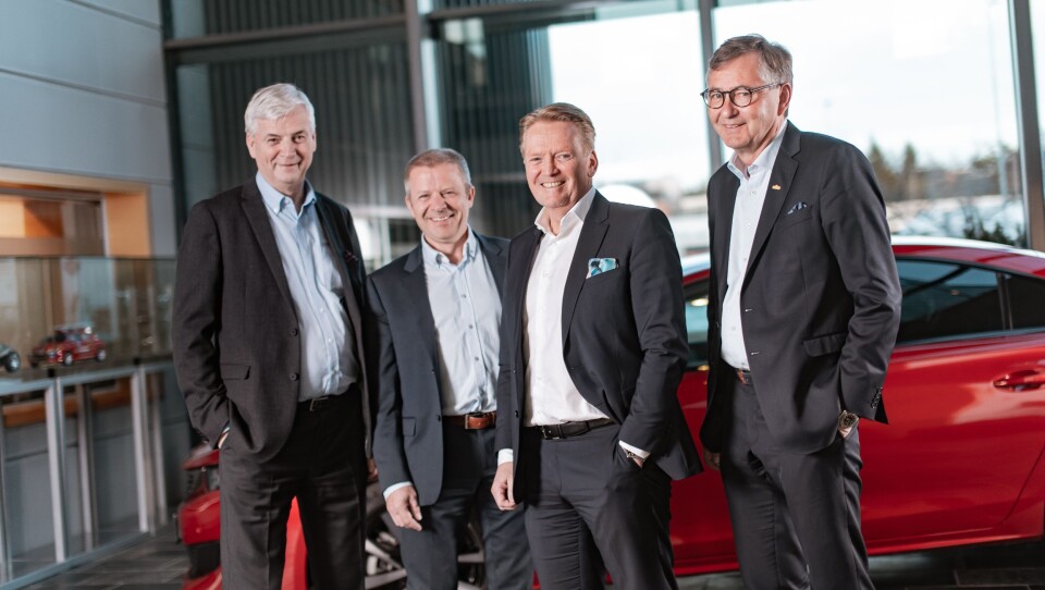 Fra venstre: Oddvar Antonsen, styreleder Teknisk Bureau AS, Ole Steinar Østlyngen, daglig leder Alta Motorsenter AS, Bjørn Maarud, konsernsjef Bertel O. Steen AS og Thor Allan Nordvik, konsernleder Nordvik Gruppen AS.