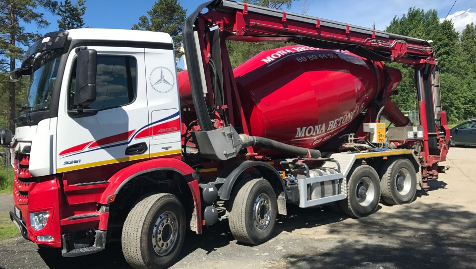 Imer 8XL trommel med LT 1600 transportbånd montert på en Mercedes-Benz 3251 som ABM har levert til Mona Betong AS på Mysen i Østfold.