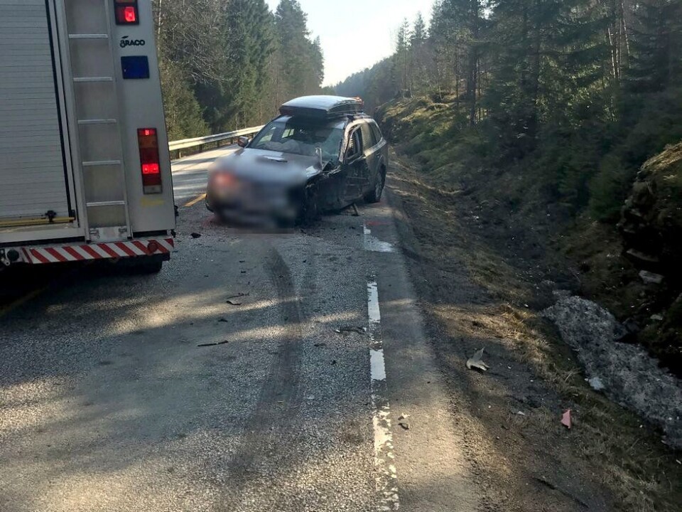 Personbilen som kolliderte med vogntoget var heller ikke kjørbar etter sammenstøtet.