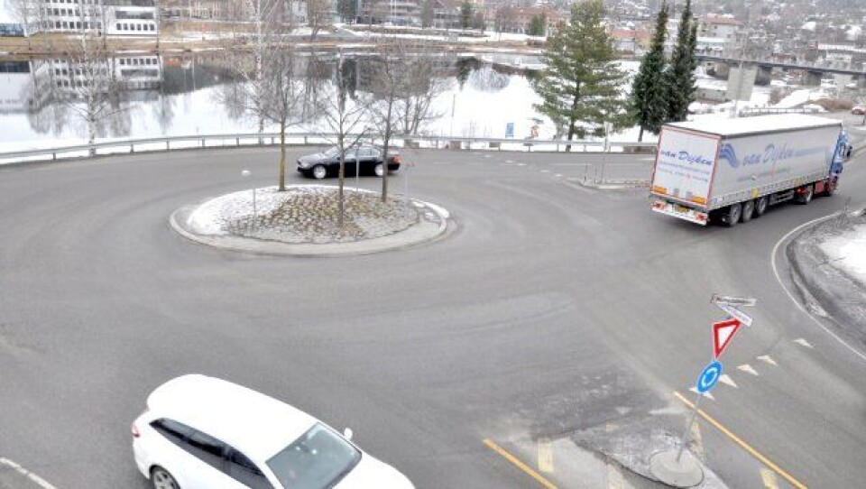 Kongsberg sentrum, der fv. 40 møter E134.