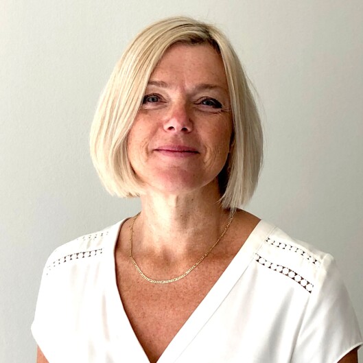 Det holder ikke å bare ha øynene på veien - du må også ha hodet med deg, sier Rita Aarvold i Statens vegvesen. Det holder ikke å bare ha øynene på veien - du må også ha hodet med deg, sier Rita Aarvold i Statens vegvesen.