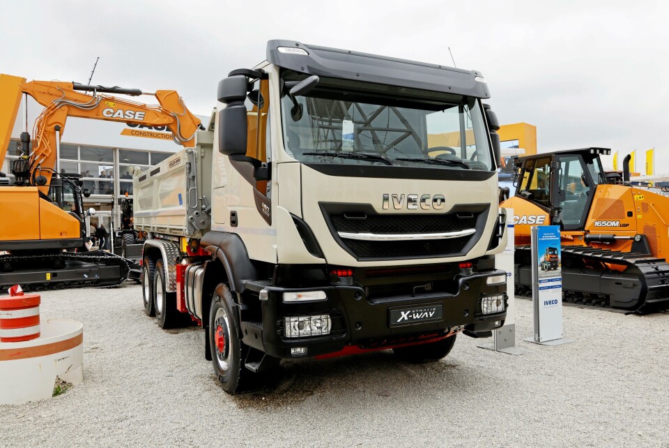 Denne X-Wayen sto på Case-standen under Bauma våren 2019. Prøver Iveco å fortelle oss noe? Bilen var lakket i historiske Magirus farger. Får vi et gjensyn med Magirus-navnet?