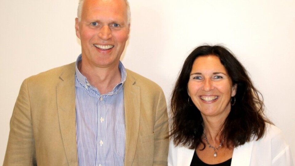 Hans Gunnar Dokken (Norsk Jernbanedrift) og Ingvild Storås (Baneservice) er godt fornøyde mer oppkjøpet.