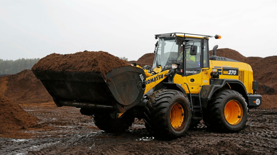 Hesselberg Maskin leverer Komatsu-hjullastere i Norge. Komatsu utfordrer nå Caterpillar i kampen om å være verdens største anleggsmaskinprodusent.